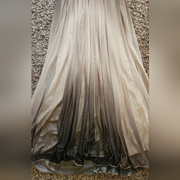 NwT Betsy and Adam Maxi Ombre Glitter Elegant Chic Maxi Dress sz 2 - Picture 3 of 12